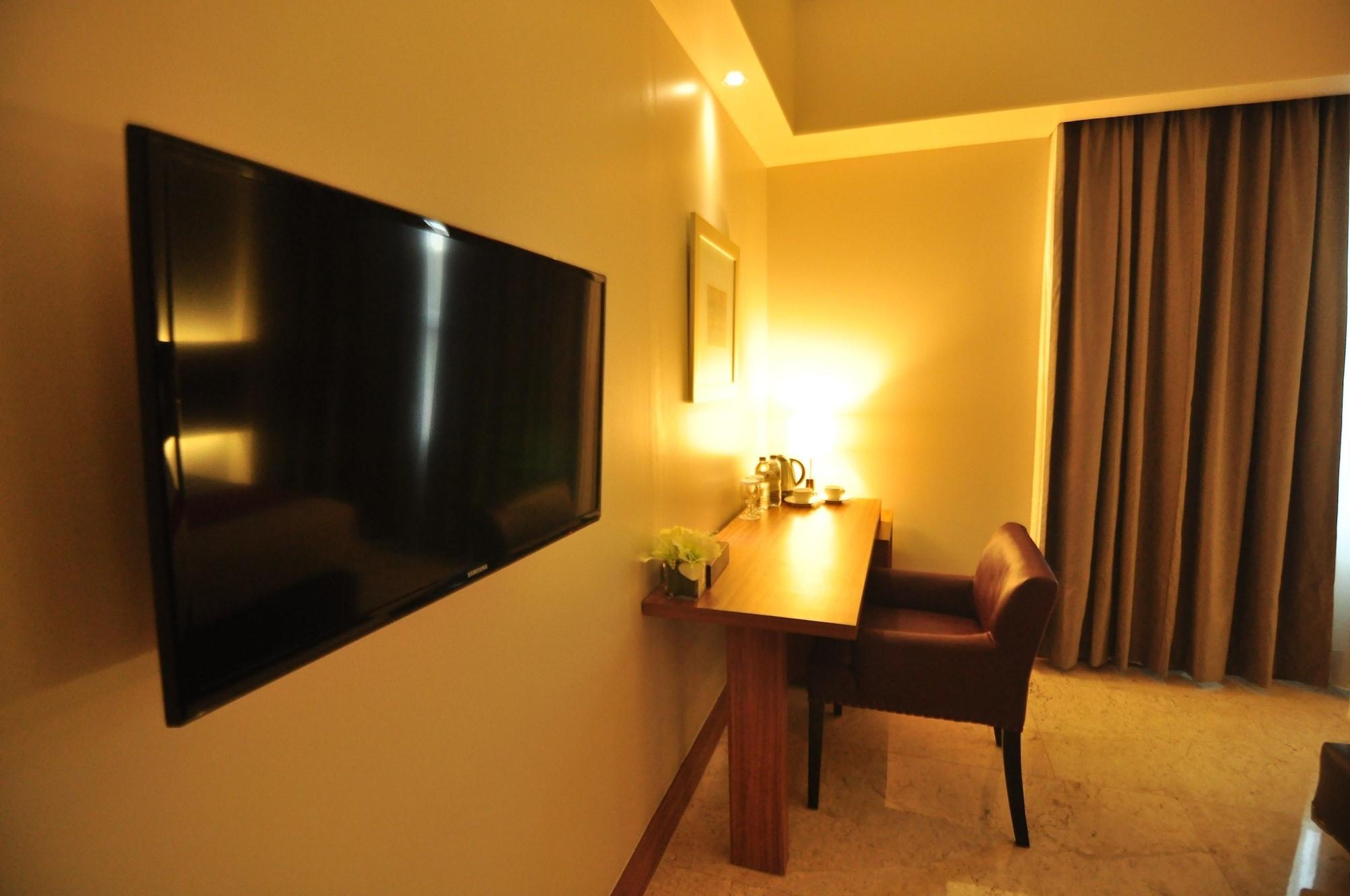 Demelia Hotel Makassar Eksteriør bilde