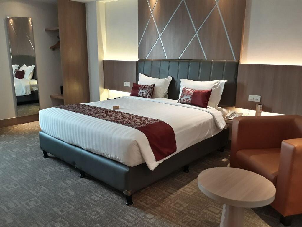 Demelia Hotel Makassar Eksteriør bilde