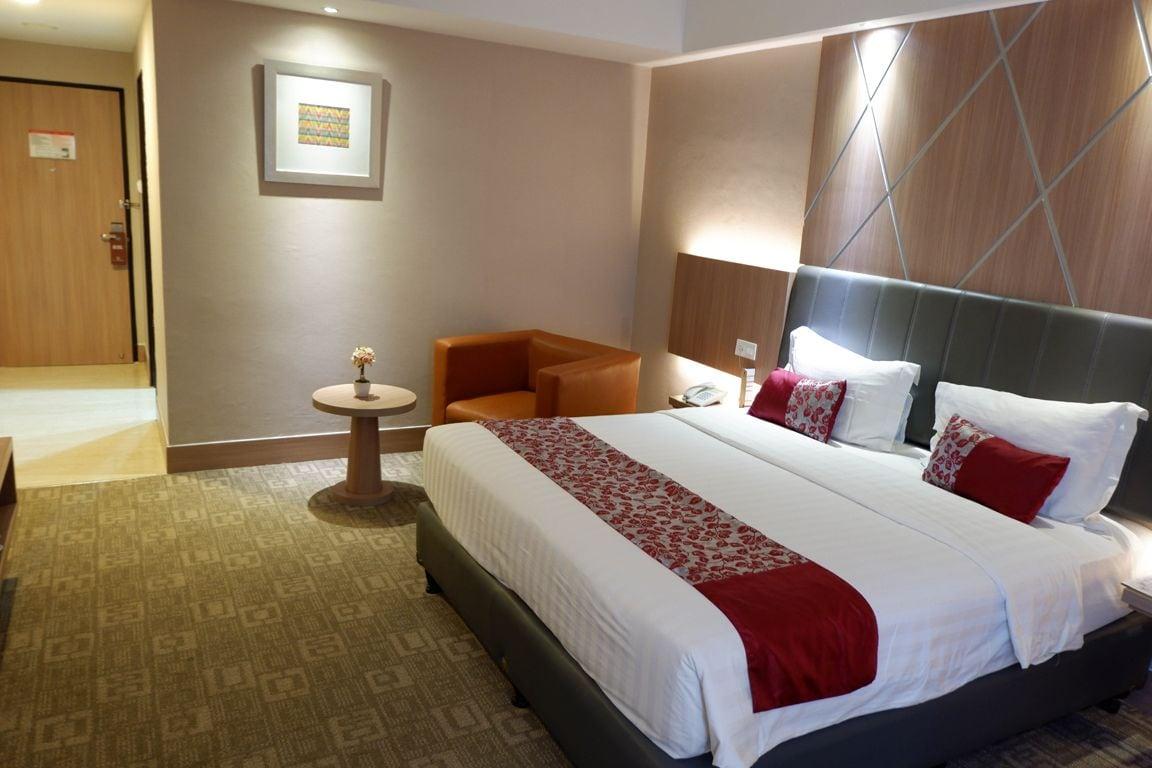 Demelia Hotel Makassar Eksteriør bilde