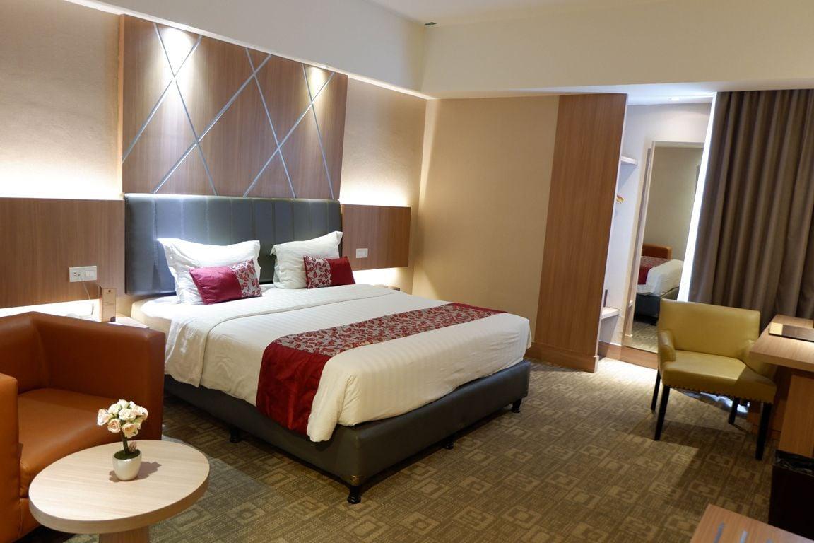 Demelia Hotel Makassar Eksteriør bilde